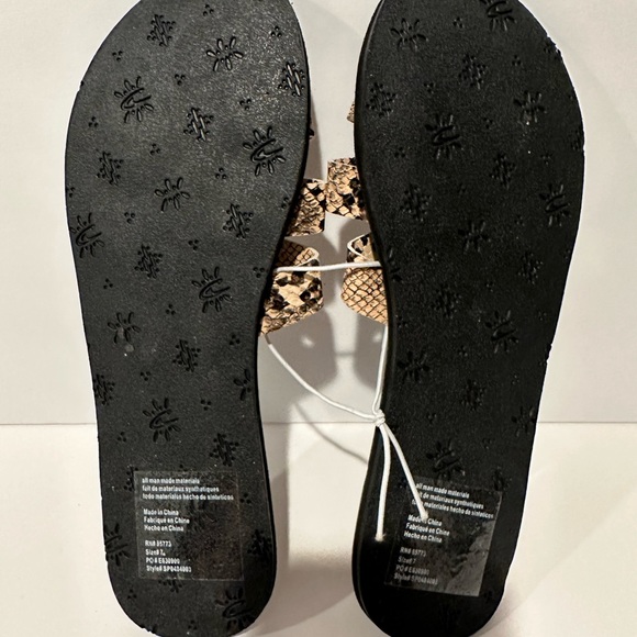 O’Neill Snake Print Sandals - Picture 7 of 7